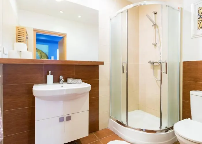 アパート The Quiet Blue In The Center! クラクフ