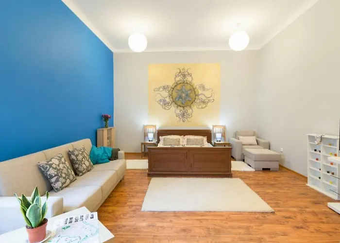 The Quiet Blue In The Center!